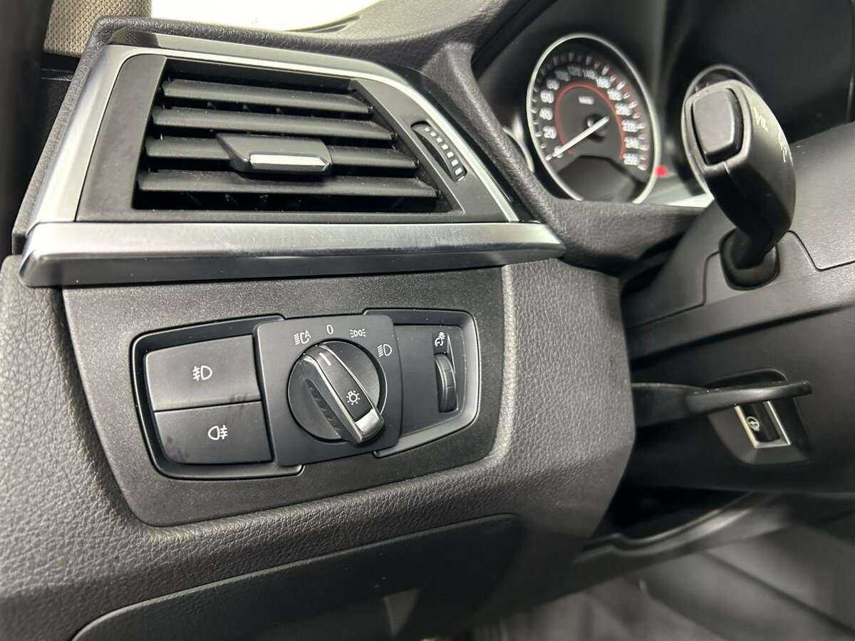 BMW 3 серии 2016 года с пробегом. Фото: #8