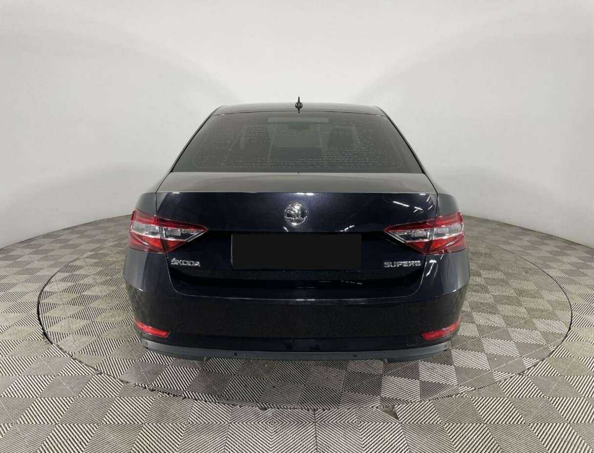 Skoda Superb 2018 года с пробегом. Фото: #2