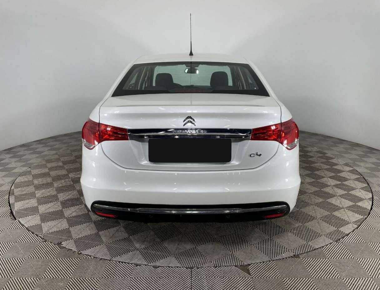 Citroen C4 2021 года с пробегом. Фото: #2
