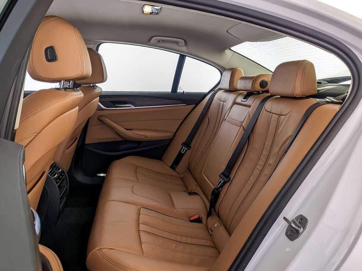 BMW 5 серии 2017 года с пробегом. Фото: #11