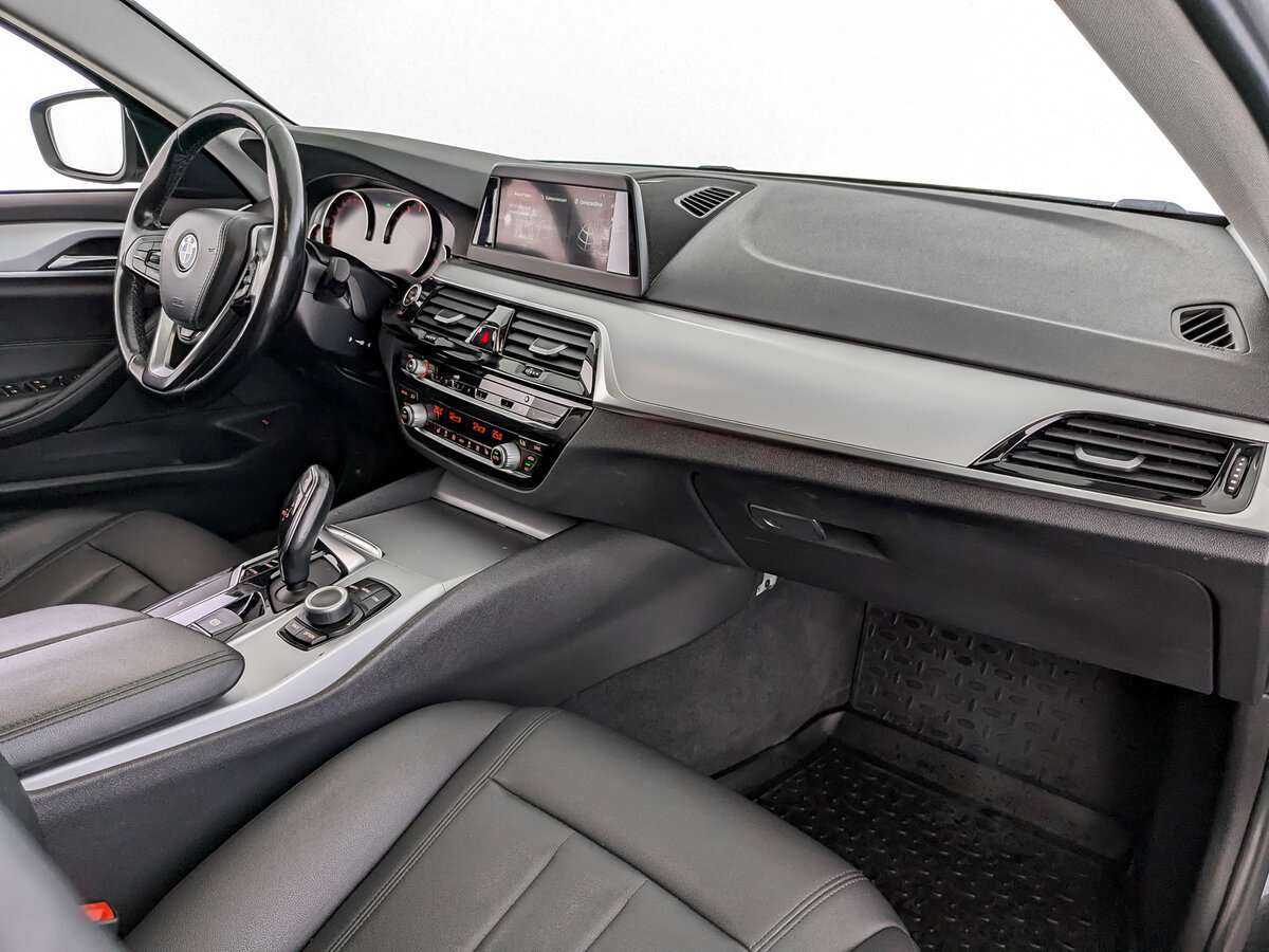 BMW 5 серии 2018 года с пробегом. Фото: #8