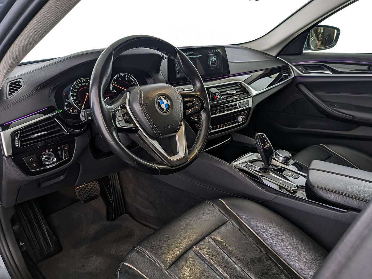 BMW 5 серии 2019 года с пробегом. Фото: #10