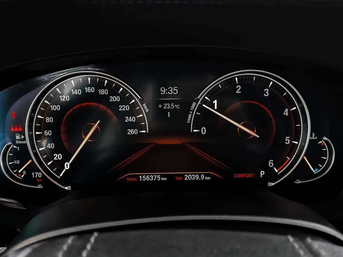 BMW 5 серии 2019 года с пробегом. Фото: #11