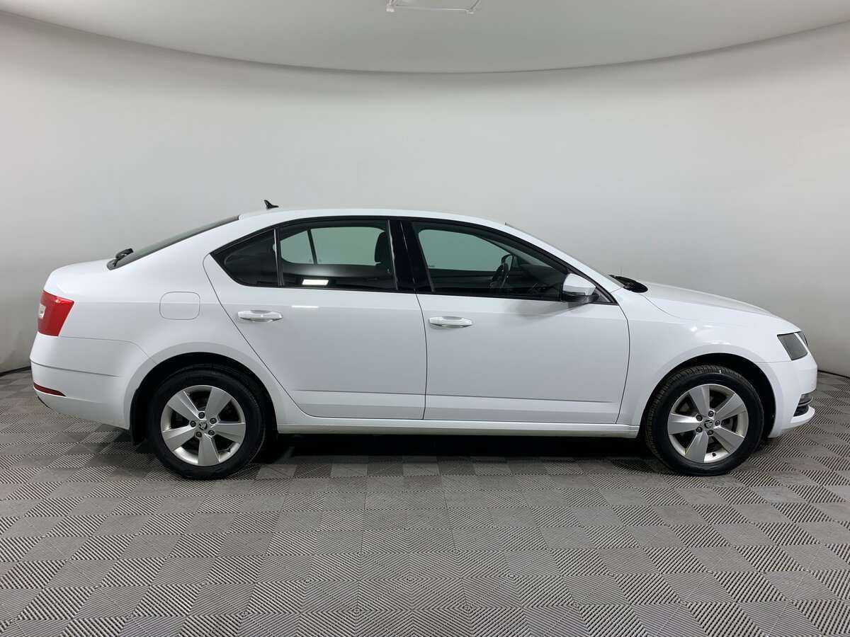 Skoda Octavia 2019 года с пробегом. Фото: #2