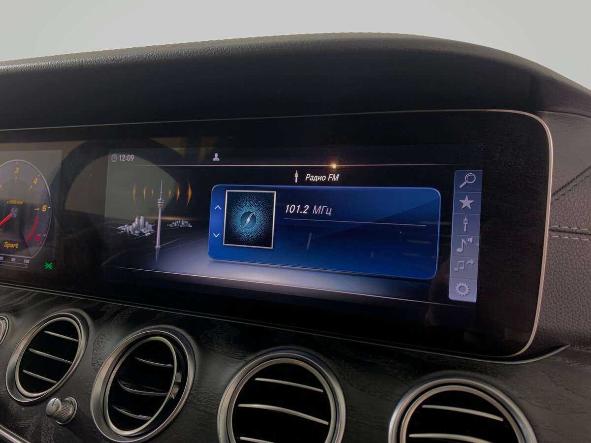 Mercedes-Benz E-Класс 2018 года с пробегом. Фото: #17