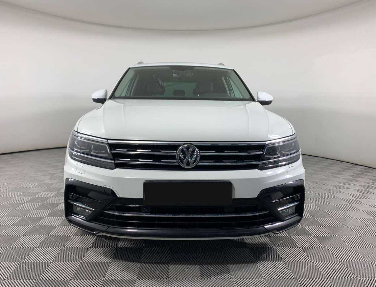 Volkswagen Tiguan 2018 года с пробегом. Фото: #1