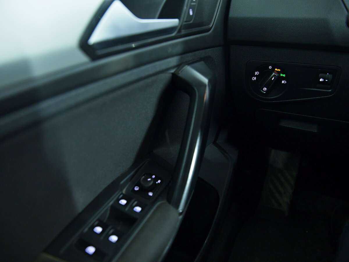 Volkswagen Tiguan 2017 года с пробегом. Фото: #11