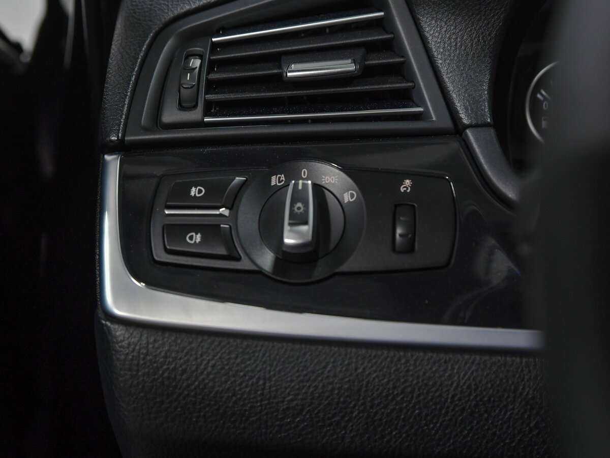 BMW 5 серии 2013 года с пробегом. Фото: #11