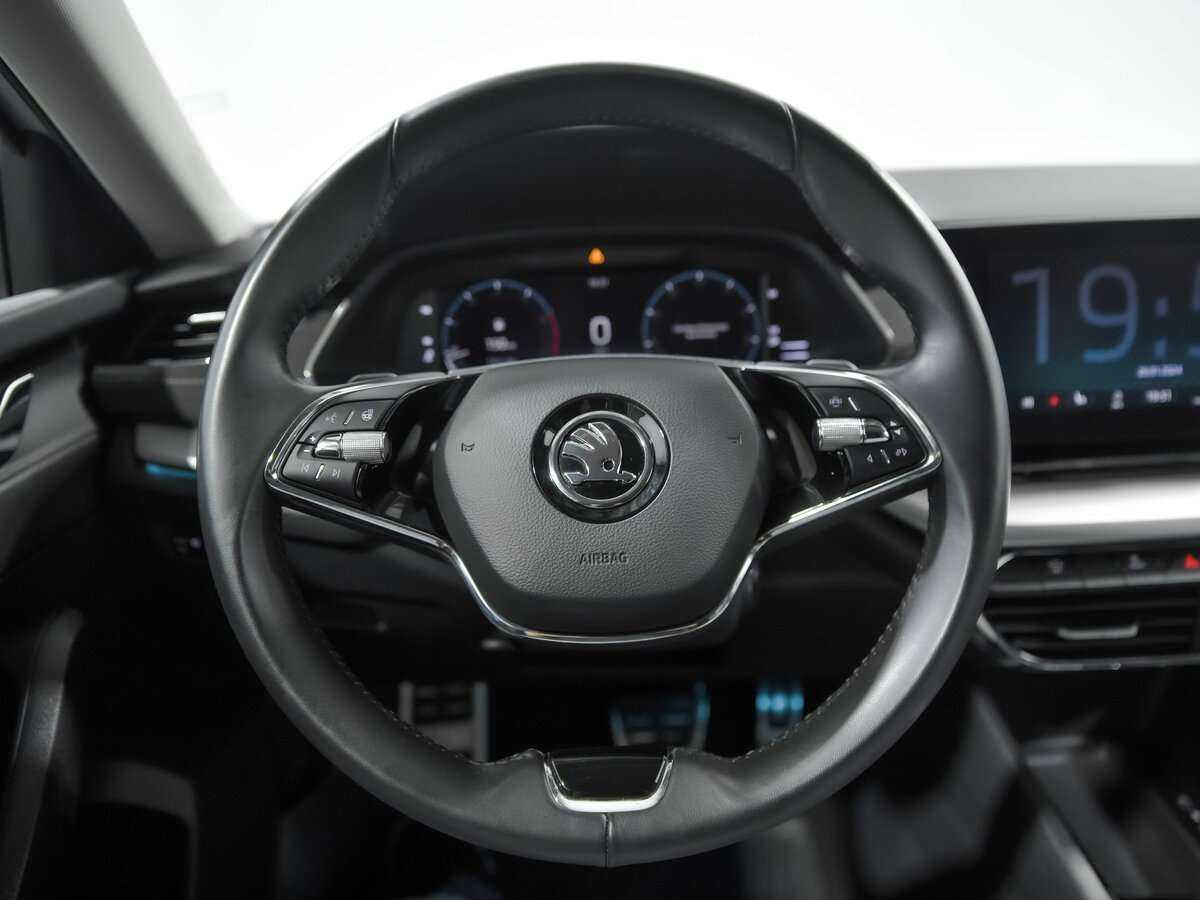 Skoda Octavia 2021 года с пробегом. Фото: #8