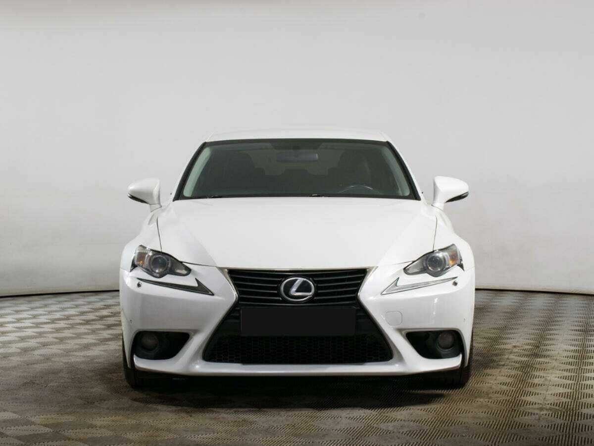 Lexus IS 2014 года с пробегом. Фото: #1