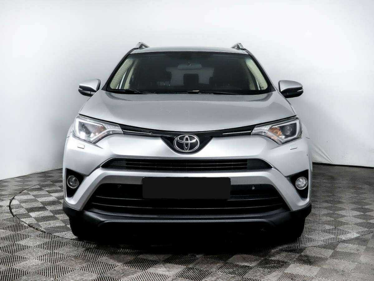 Toyota RAV4 2016 года с пробегом. Фото: #1