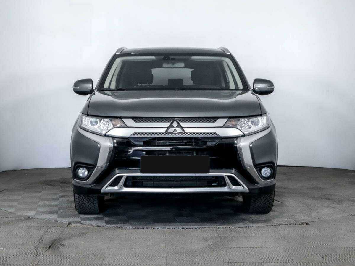 Mitsubishi Outlander 2018 года с пробегом. Фото: #1