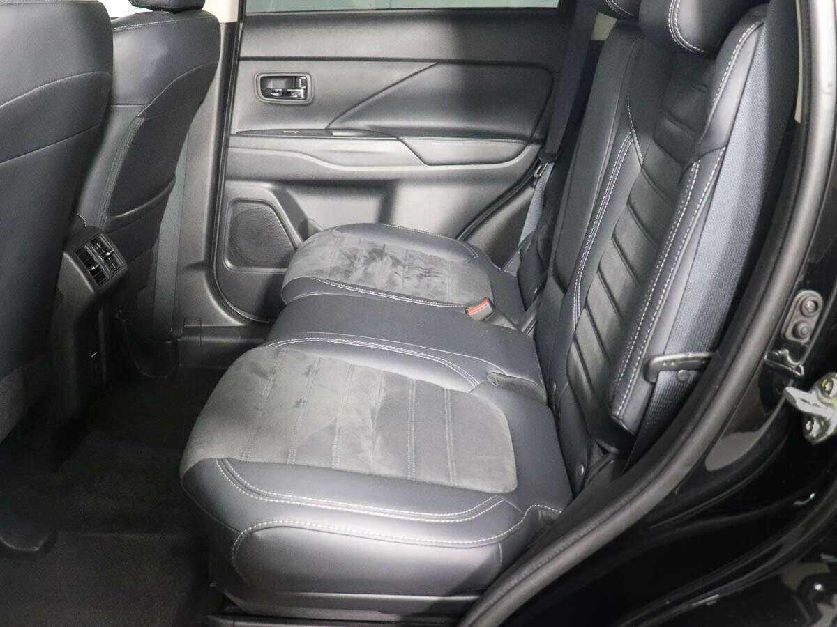 Mitsubishi Outlander 2022 года с пробегом. Фото: #7