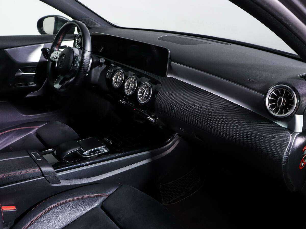 Mercedes-Benz A-Класс 2019 года с пробегом. Фото: #8