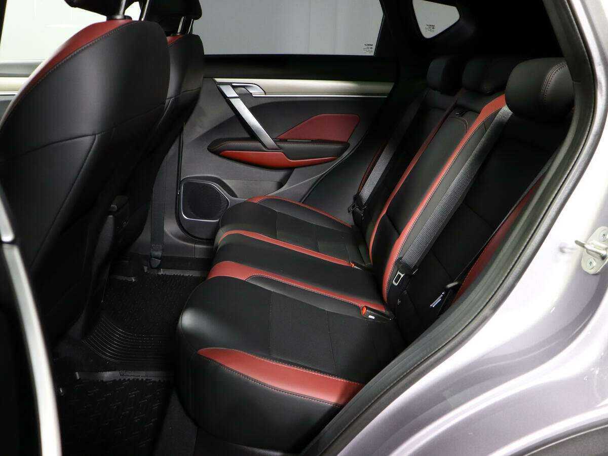 Geely Coolray 2023 года с пробегом. Фото: #9