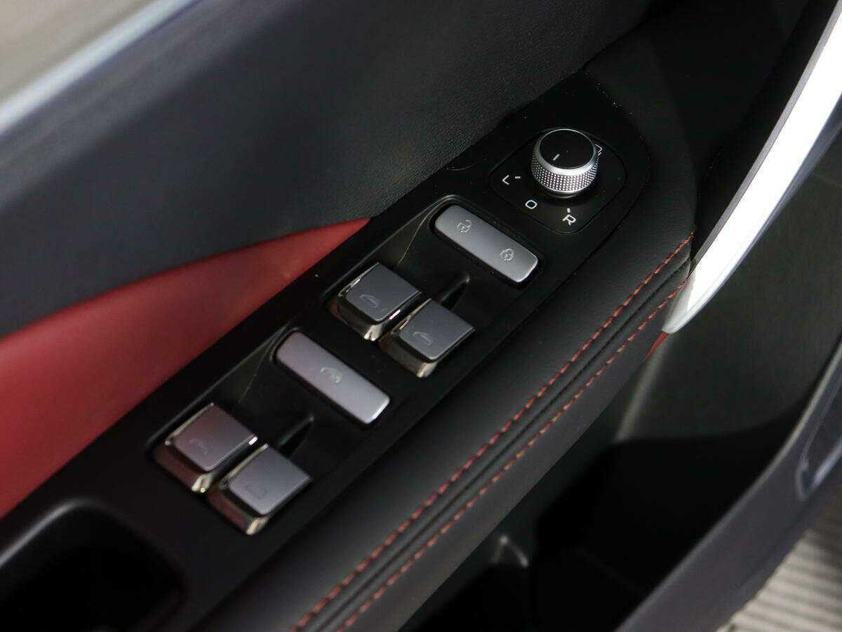 Geely Coolray 2023 года с пробегом. Фото: #17