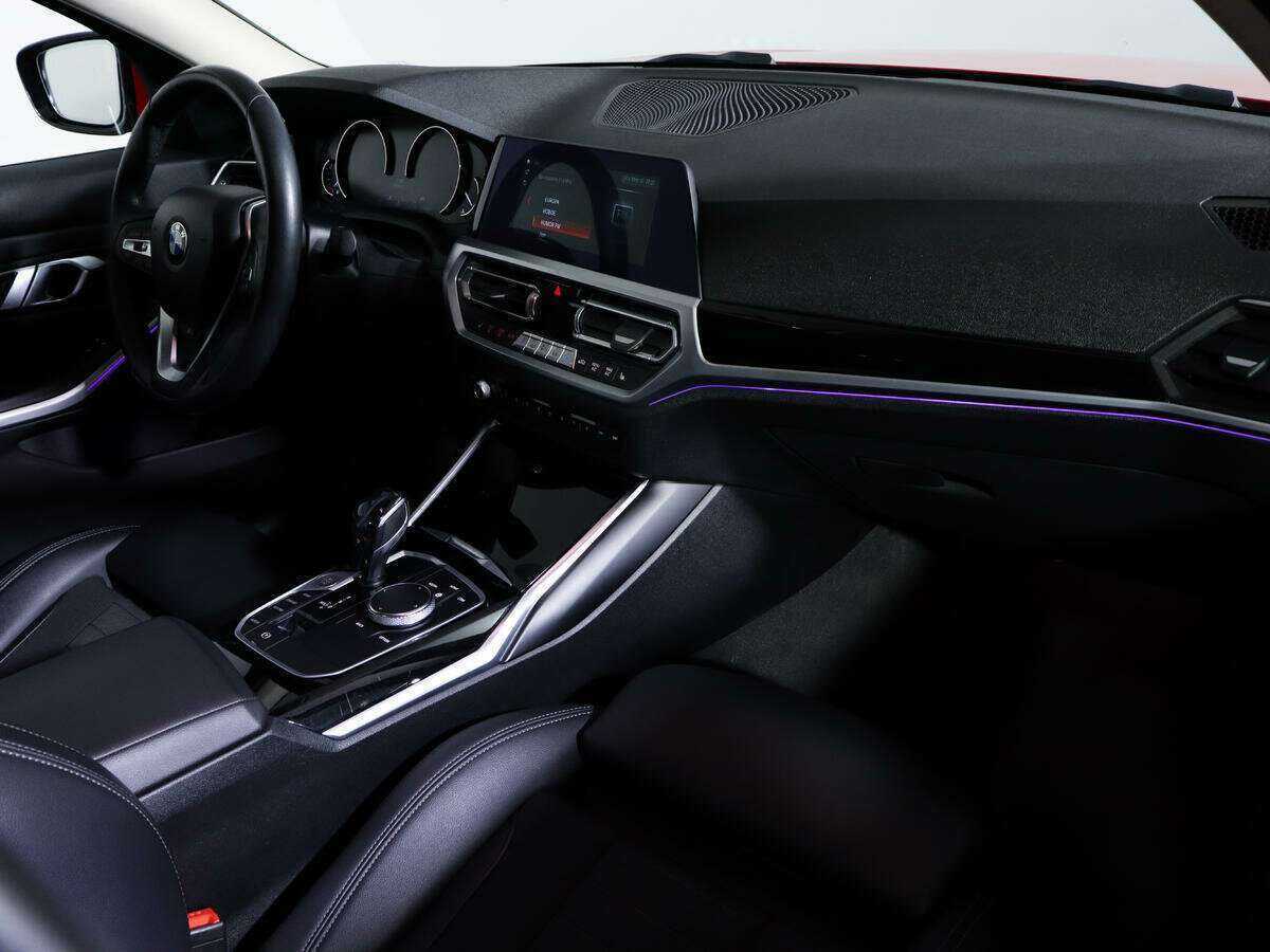 BMW 3 серии 2019 года с пробегом. Фото: #6