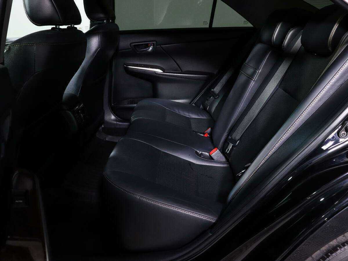 Toyota Camry 2017 года с пробегом. Фото: #7