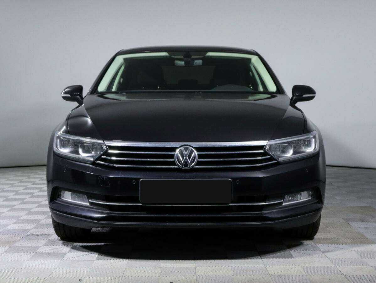 Volkswagen Passat 2015 года с пробегом. Фото: #1