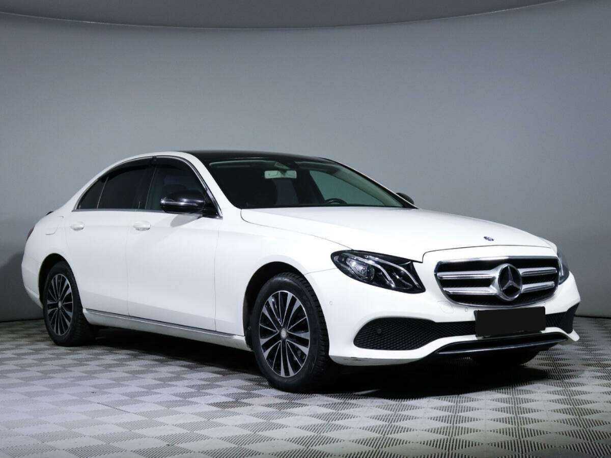 Mercedes-Benz E-Класс 2016 года с пробегом. Фото: #2