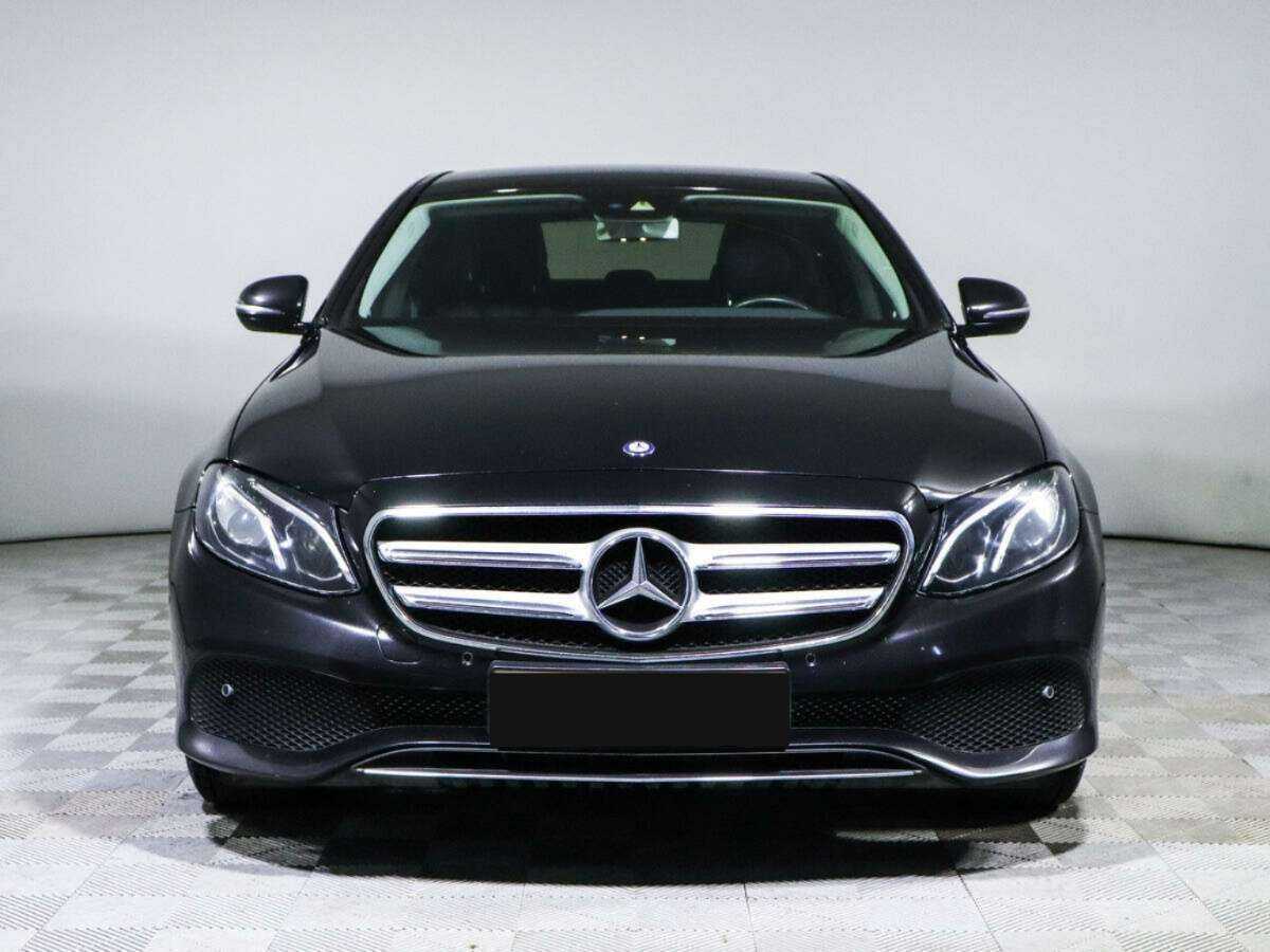 Mercedes-Benz E-Класс 2016 года с пробегом. Фото: #1