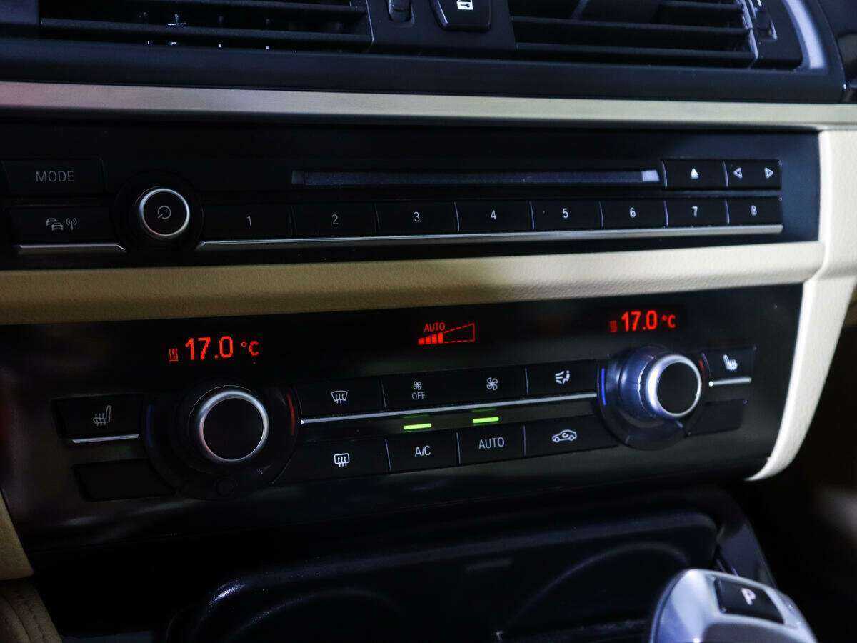 BMW 5 серии 2014 года с пробегом. Фото: #17