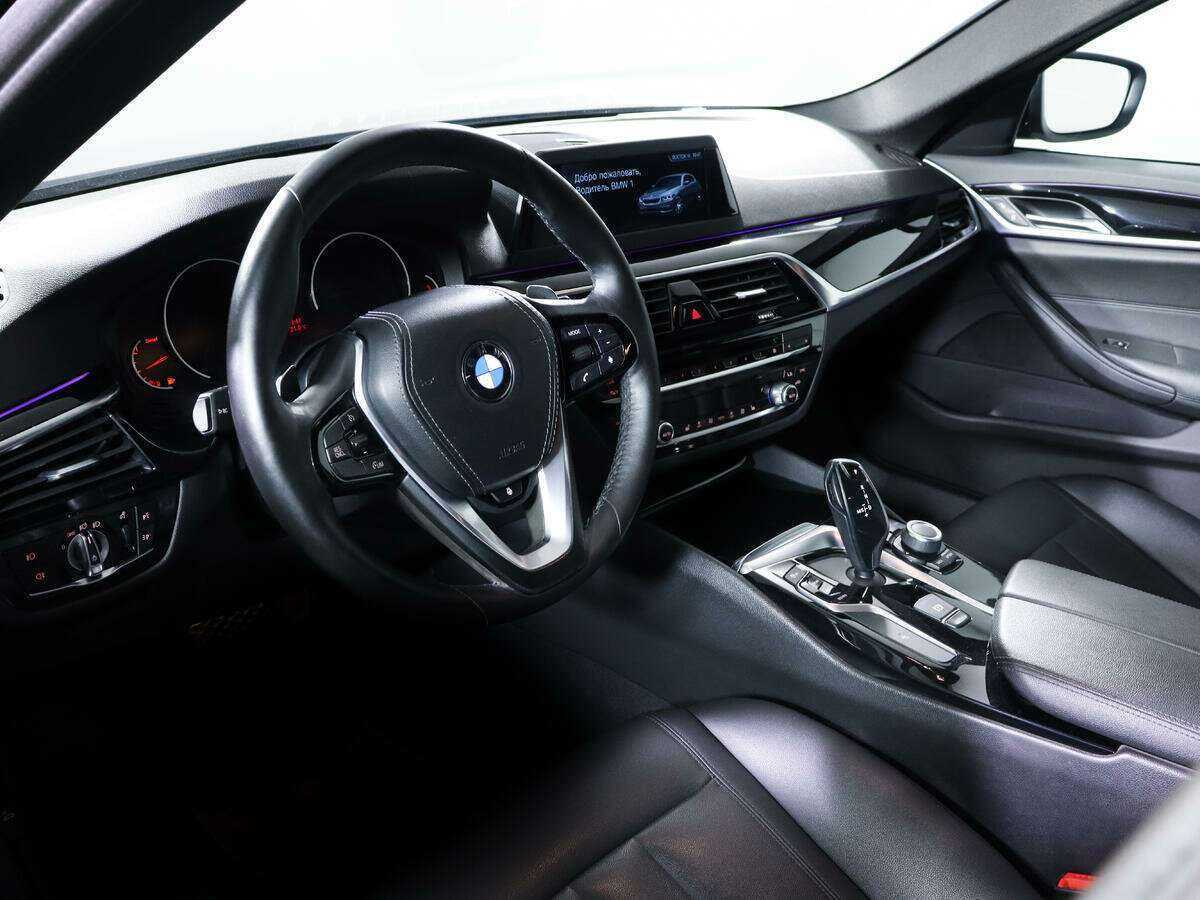 BMW 5 серии 2018 года с пробегом. Фото: #10