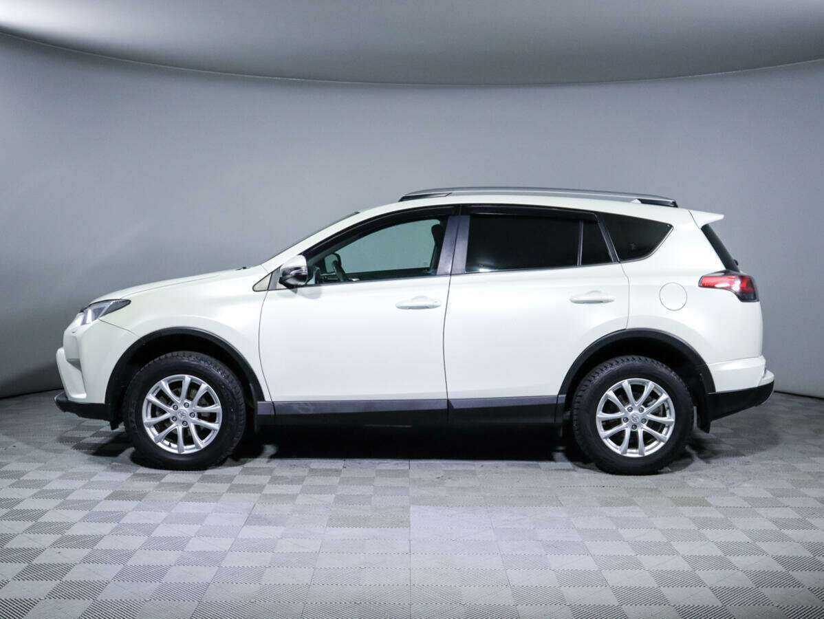 Toyota RAV4 2017 года с пробегом. Фото: #6