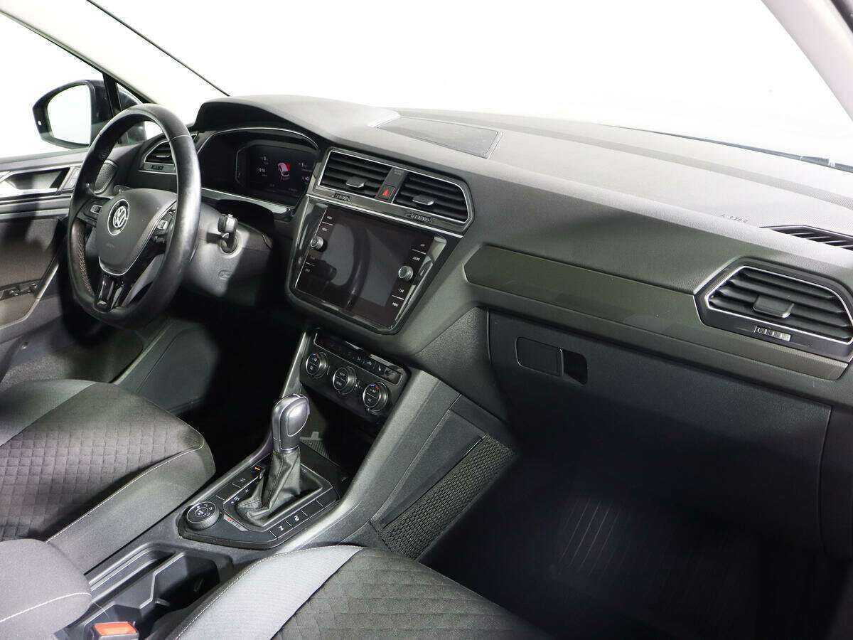 Volkswagen Tiguan 2018 года с пробегом. Фото: #6