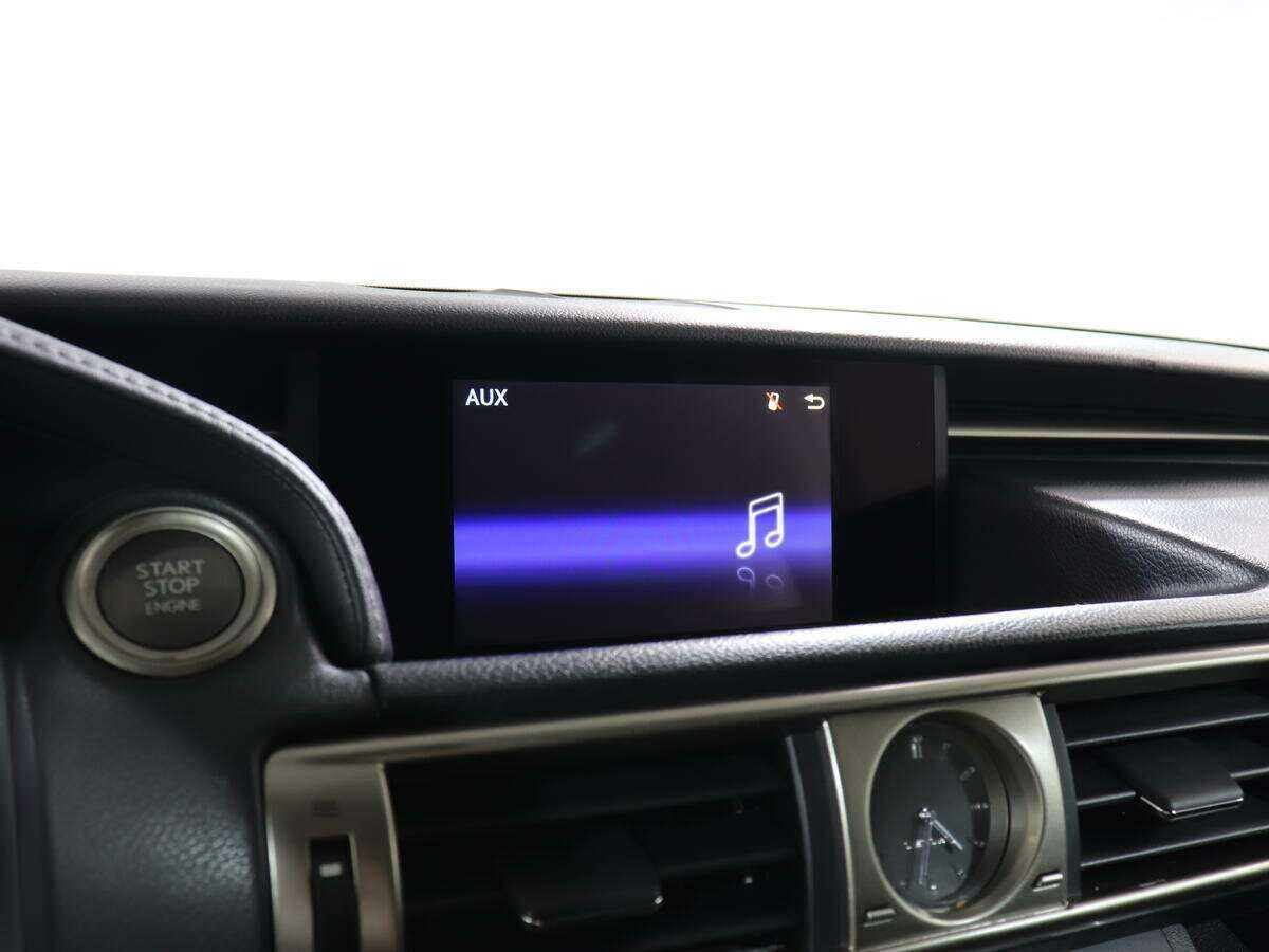 Lexus IS 2015 года с пробегом. Фото: #21