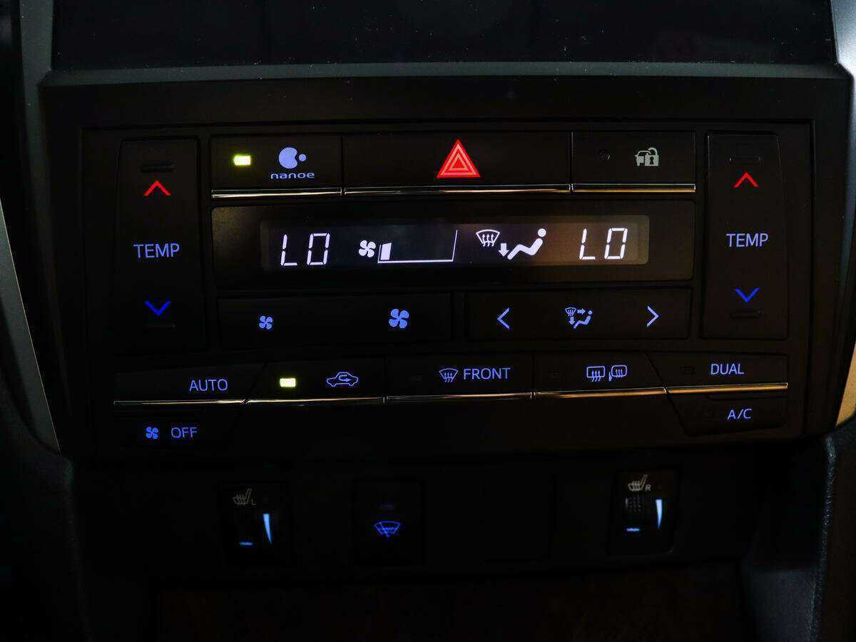 Toyota Camry 2016 года с пробегом. Фото: #16