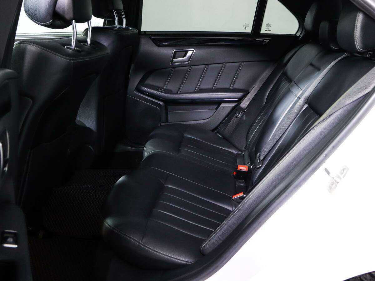 Mercedes-Benz E-Класс 2015 года с пробегом. Фото: #9