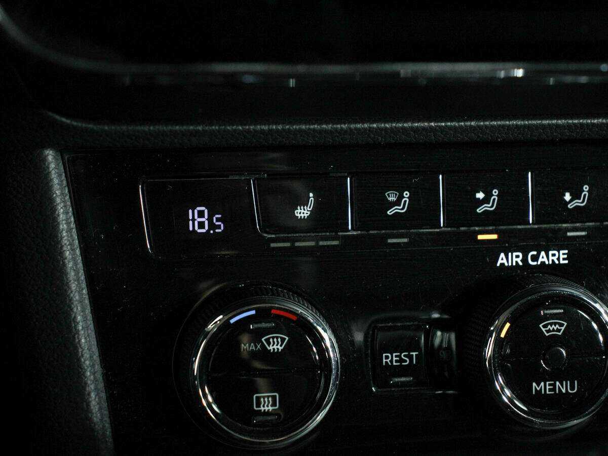 Skoda Superb 2017 года с пробегом. Фото: #12