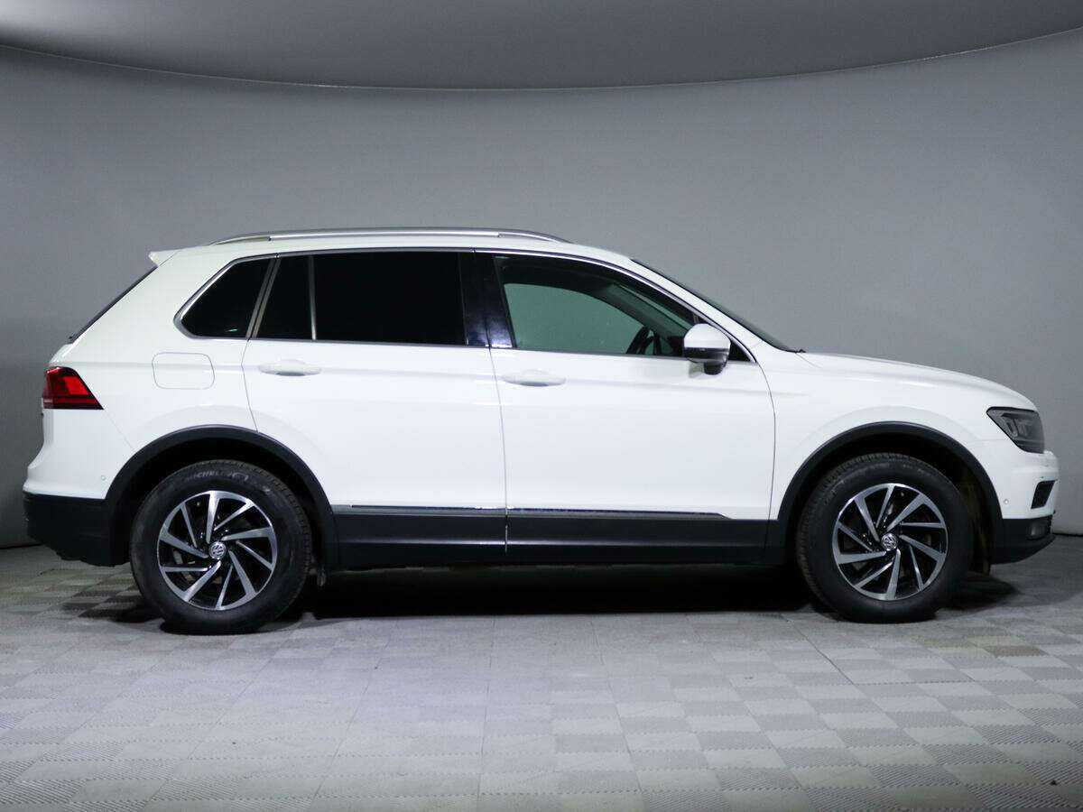 Volkswagen Tiguan 2018 года с пробегом. Фото: #3