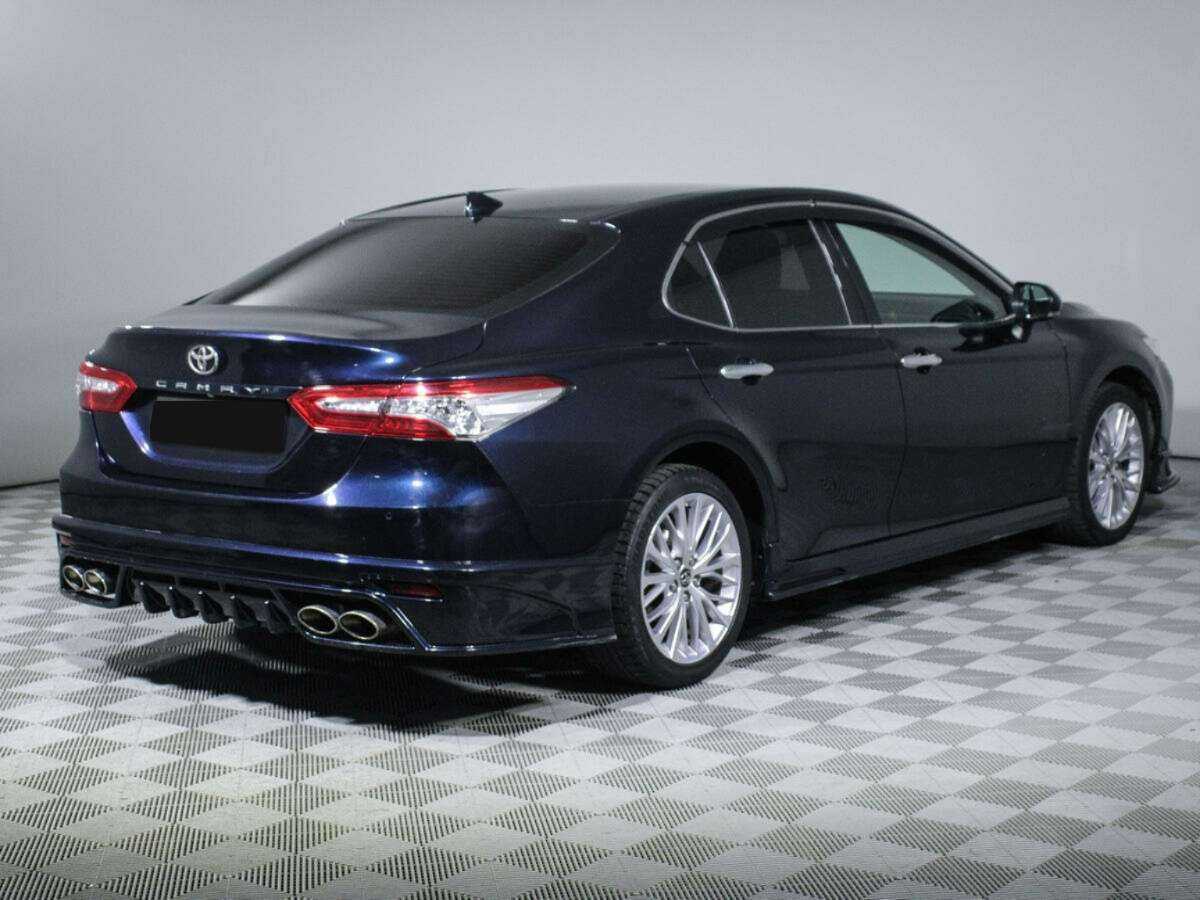 Toyota Camry 2018 года с пробегом. Фото: #3