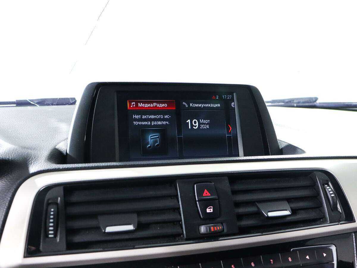 BMW 1 серии 2018 года с пробегом. Фото: #12