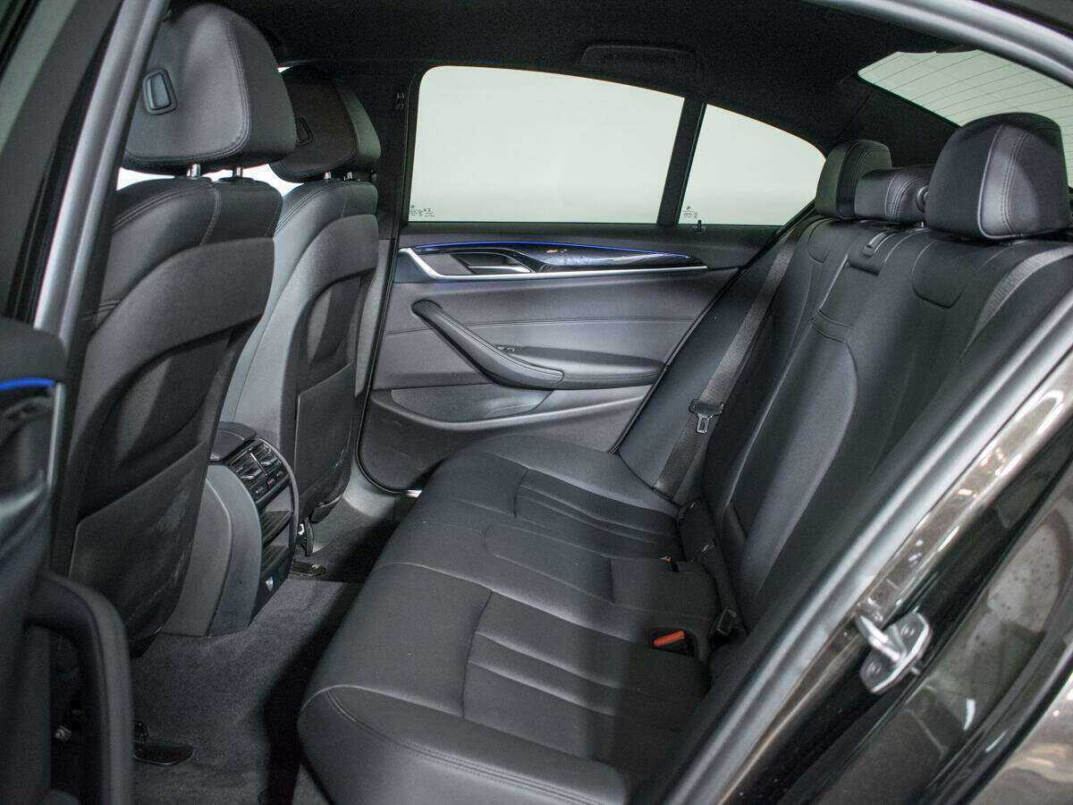 BMW 5 серии 2018 года с пробегом. Фото: #7