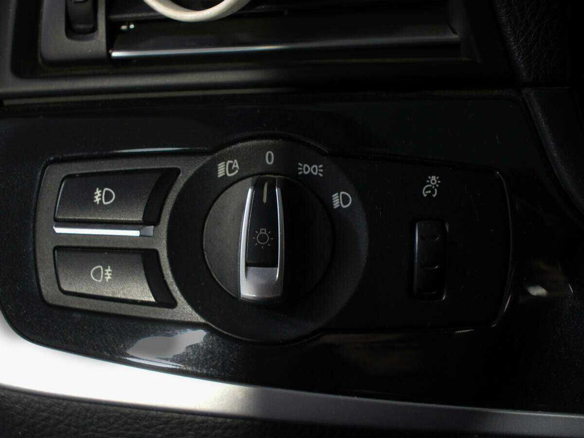 BMW 5 серии 2012 года с пробегом. Фото: #15