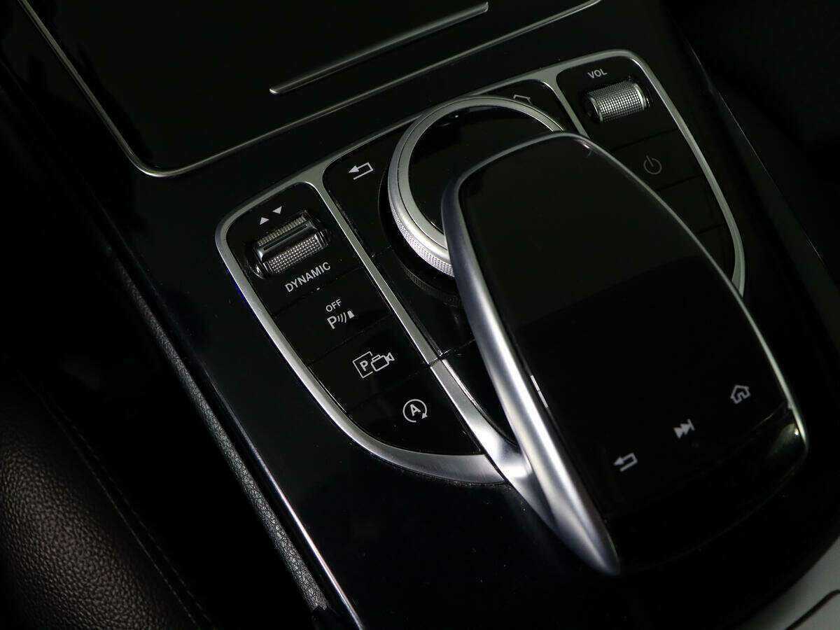 Mercedes-Benz C-Класс 2018 года с пробегом. Фото: #18