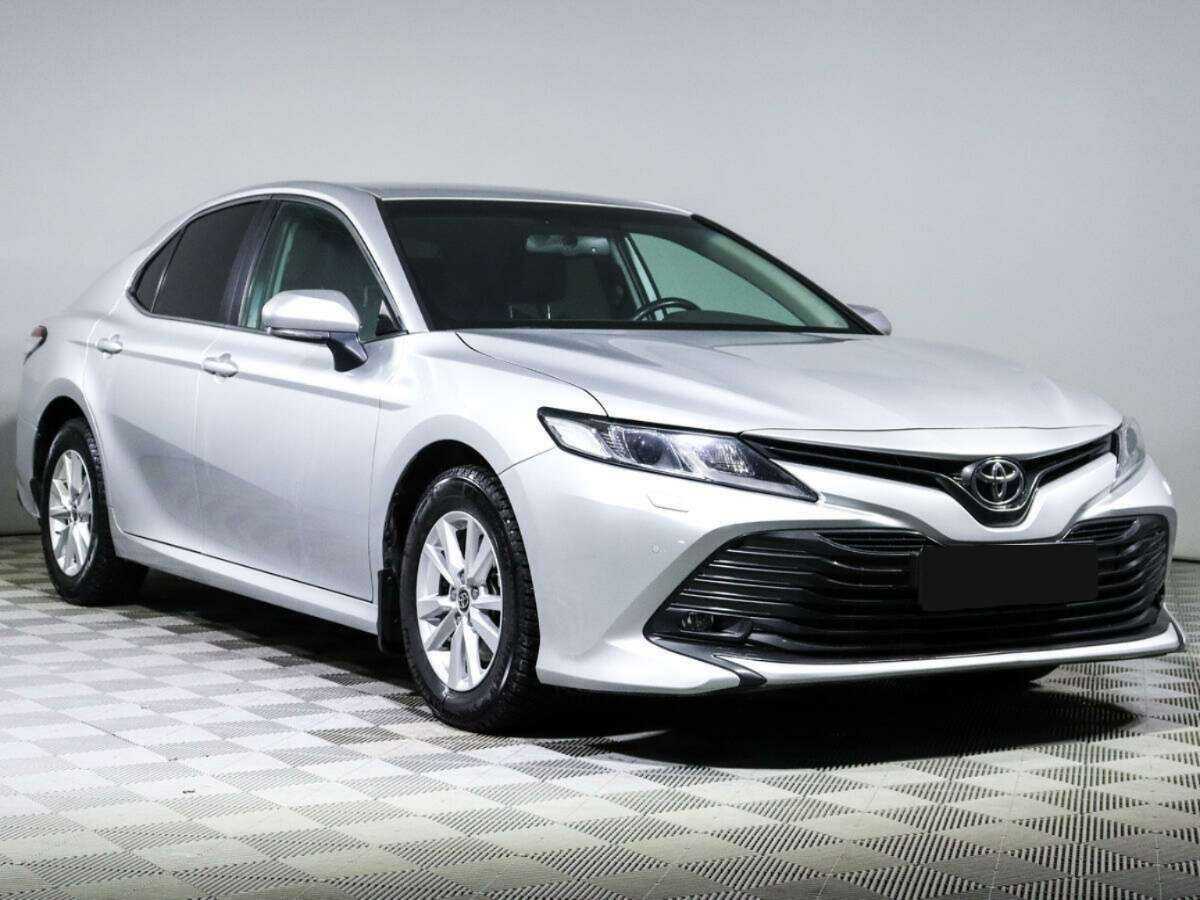 Toyota Camry 2020 года с пробегом. Фото: #2