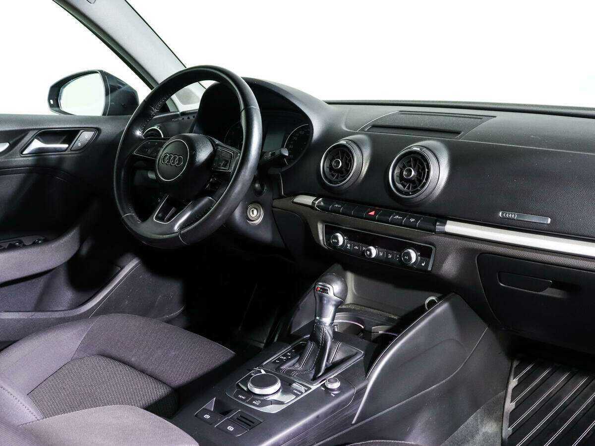 Audi A3 2016 года с пробегом. Фото: #8