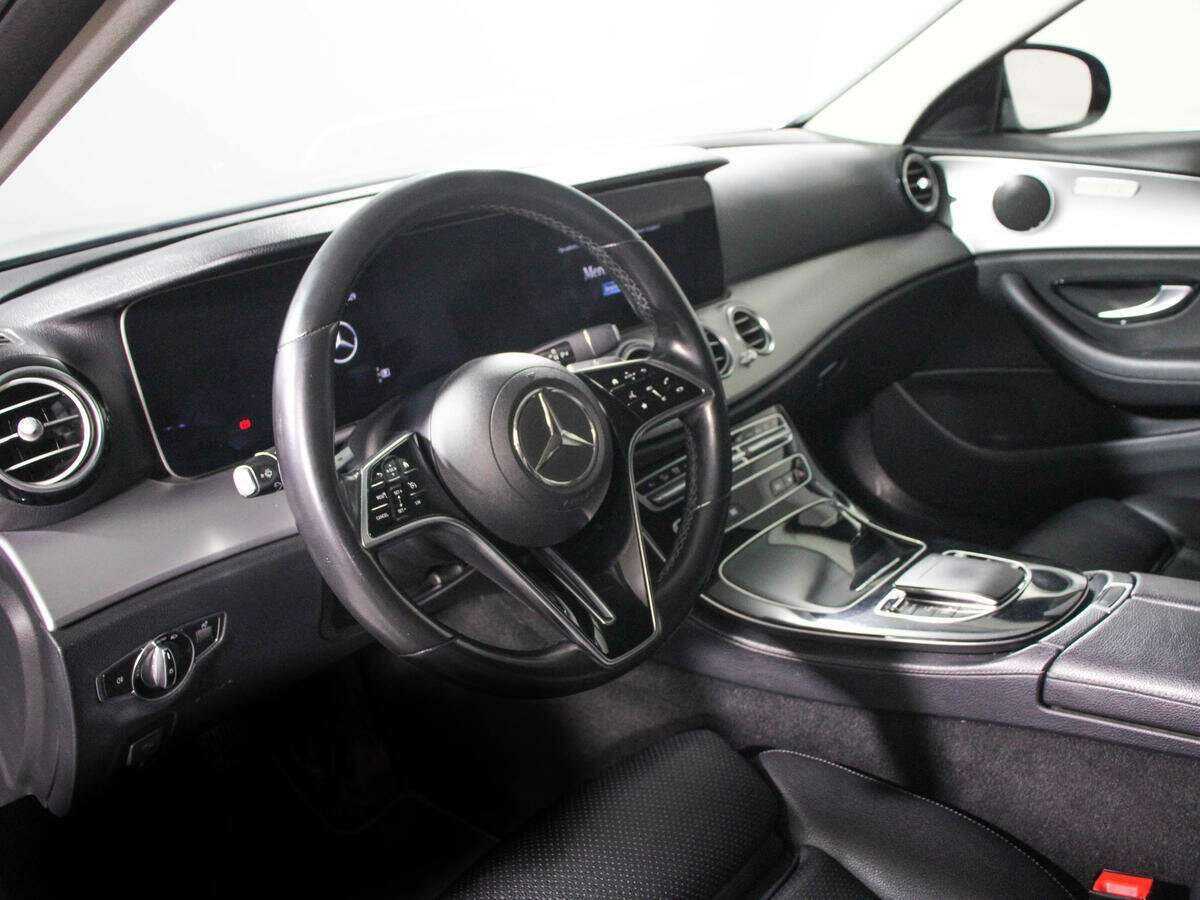 Mercedes-Benz E-Класс 2020 года с пробегом. Фото: #11