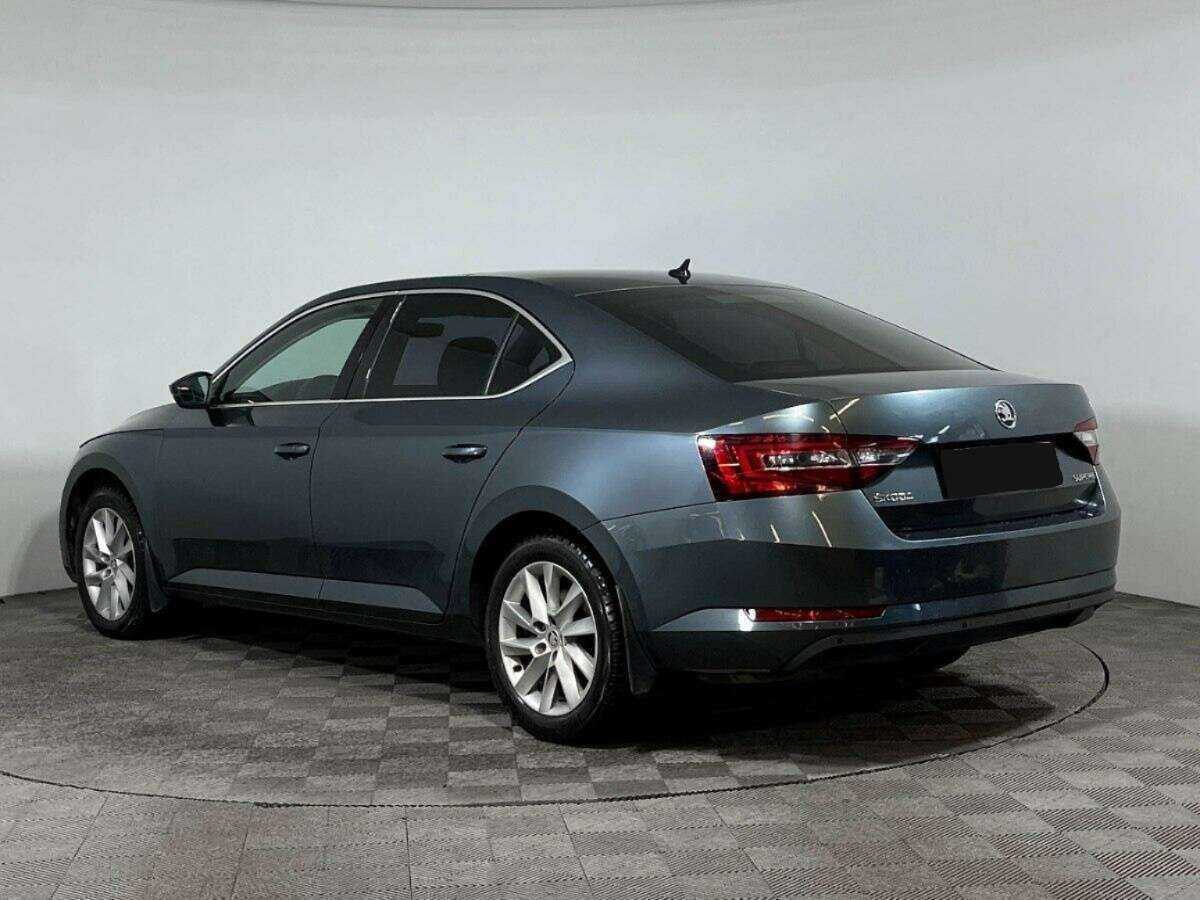 Skoda Superb 2017 года с пробегом. Фото: #5