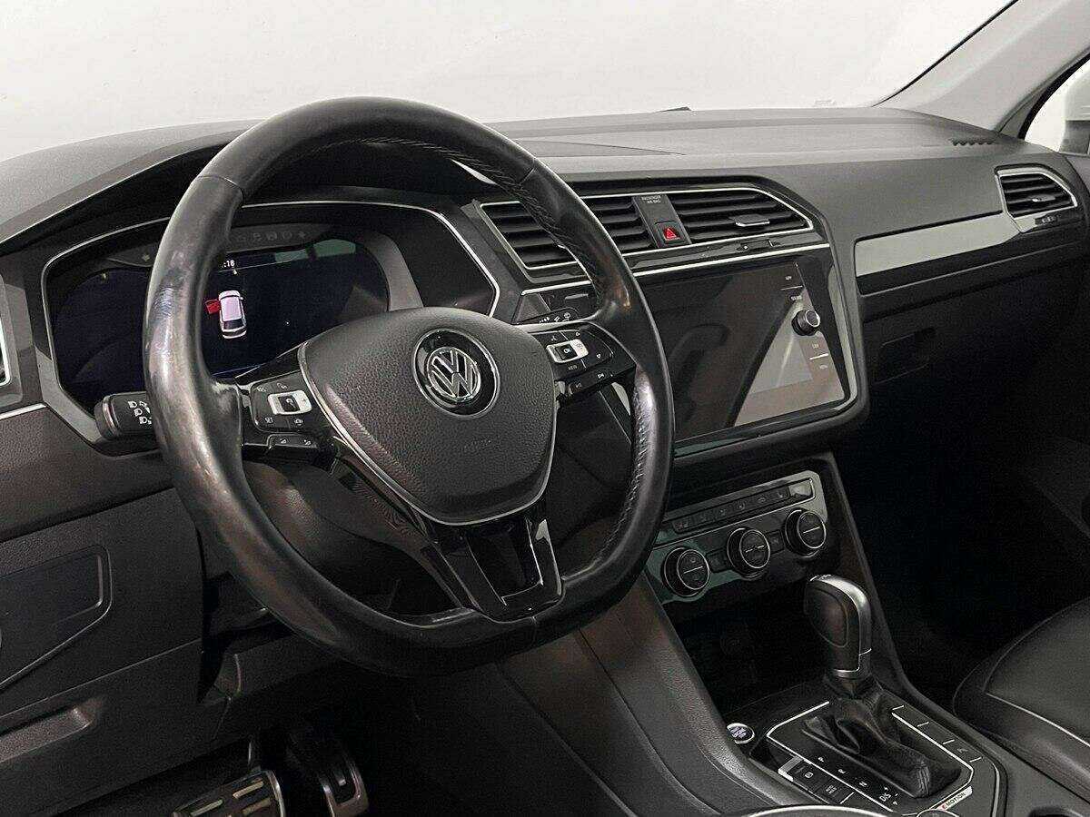 Volkswagen Tiguan 2018 года с пробегом. Фото: #14