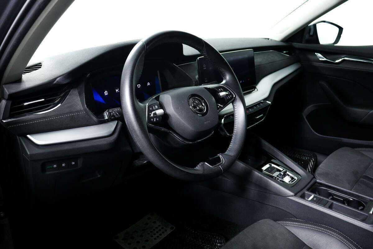 Skoda Octavia 2021 года с пробегом. Фото: #11