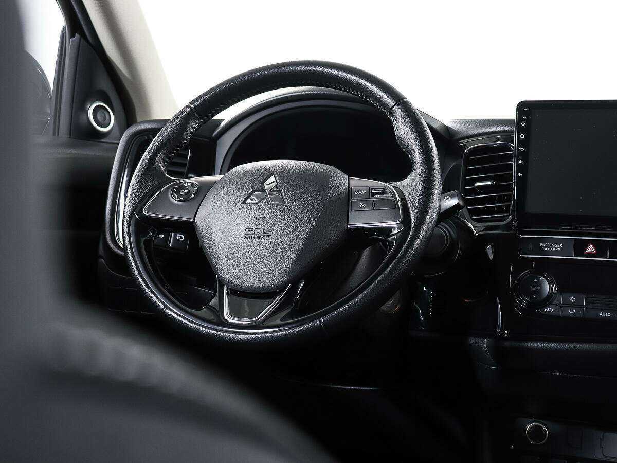 Mitsubishi Outlander 2018 года с пробегом. Фото: #13