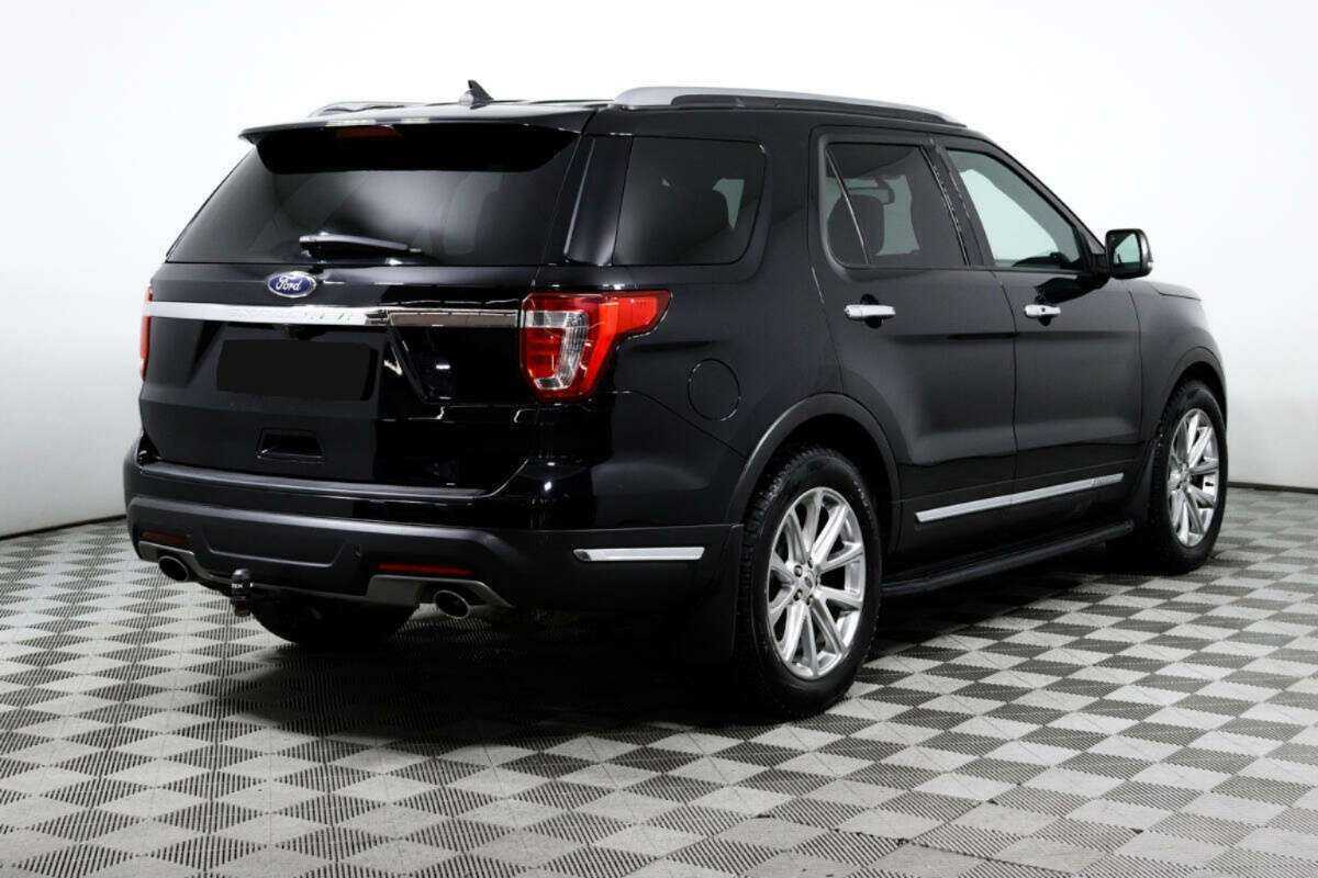 Ford Explorer 2018 года с пробегом. Фото: #4