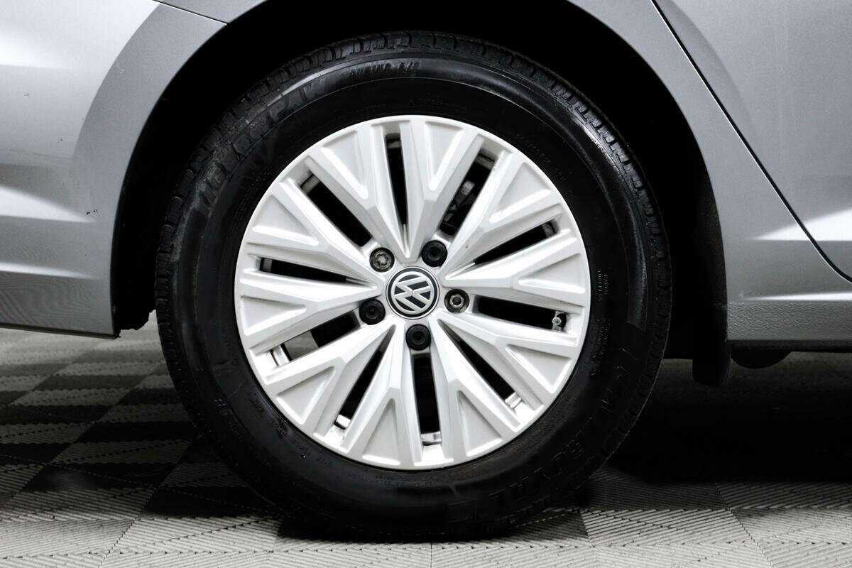 Volkswagen Jetta 2019 года с пробегом. Фото: #13