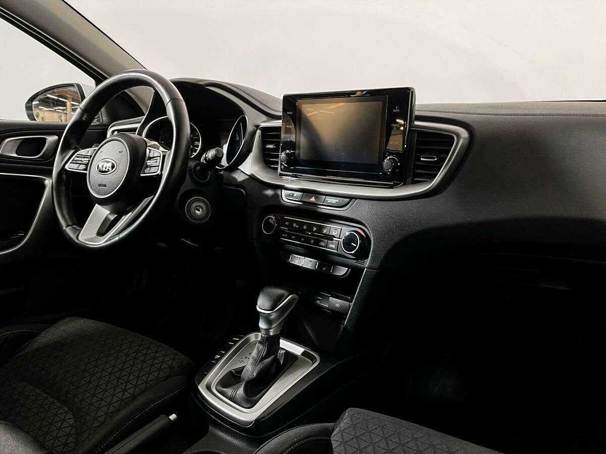 Kia Ceed 2021 года с пробегом. Фото: #8