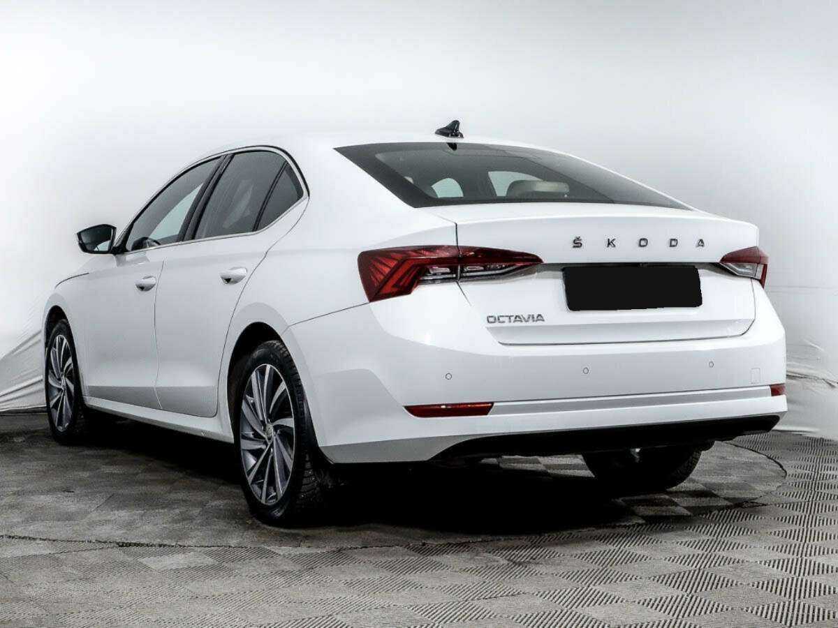 Skoda Octavia 2021 года с пробегом. Фото: #4